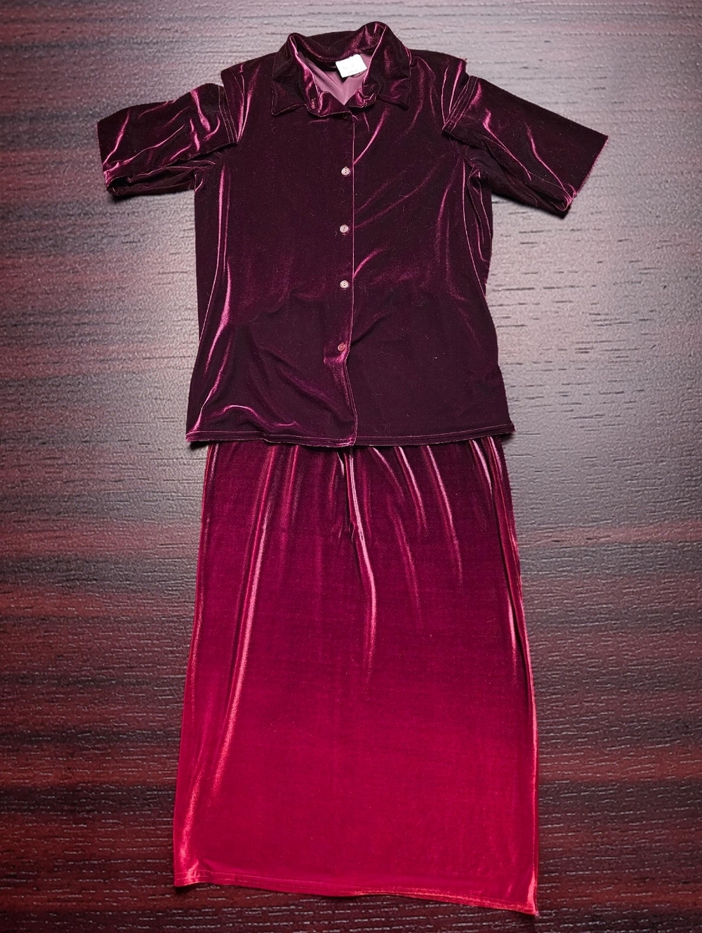 KATHIE LEE Collection Velvet Ombre Skirt Set in Wine and Berry.Size XL.